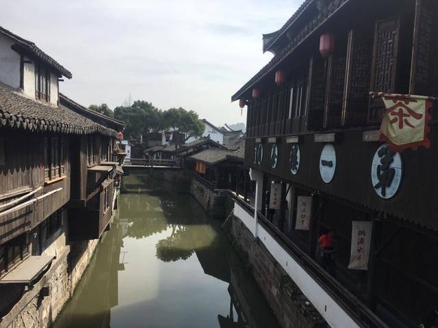 四川一农场挖出神秘铁罐,以为是炸弹,经过研究让专家欣喜不已